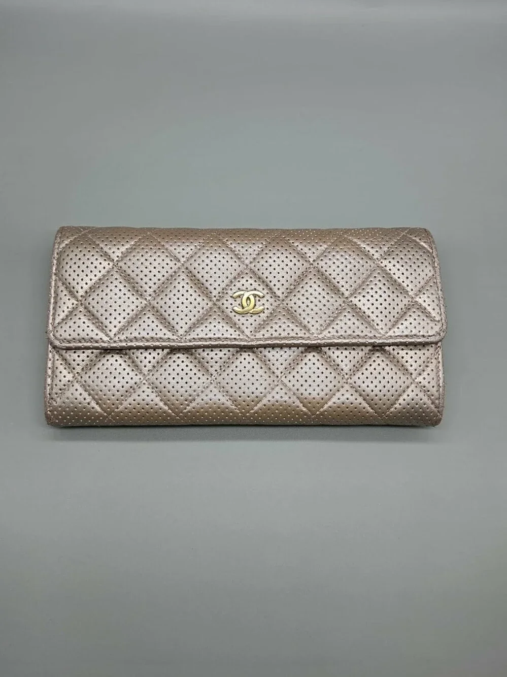 CHANEL 🩷100% authentic